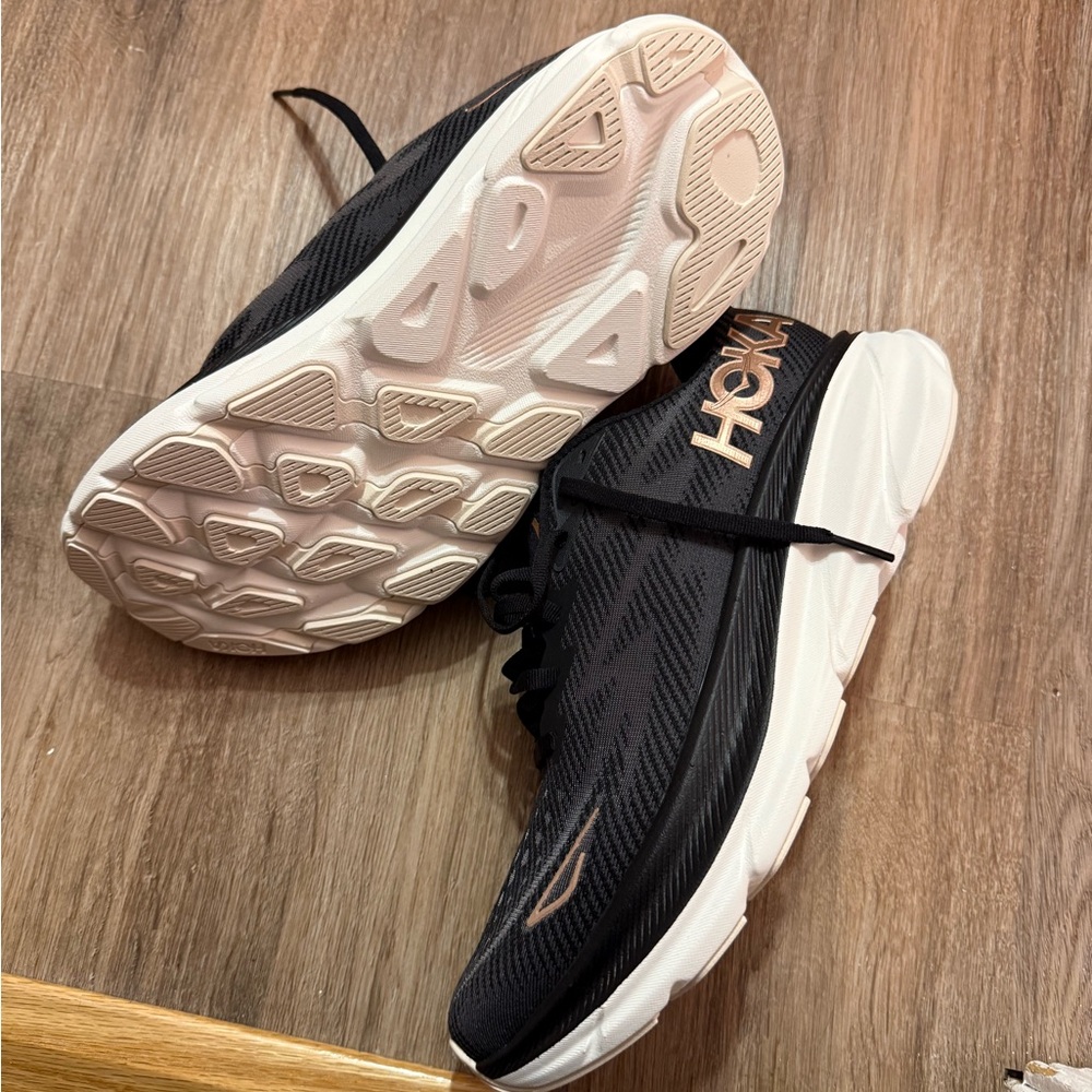 NEW! Hoka Clifton 9 Black and Gold Sneakers - Picture 5 of 5